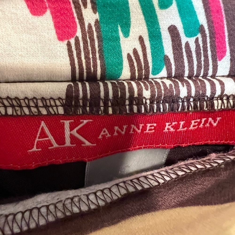 172. AK Anne Klein Multicolored Floral Pleated Fit & Flare Skirt w/zip - Picture 5 of 5